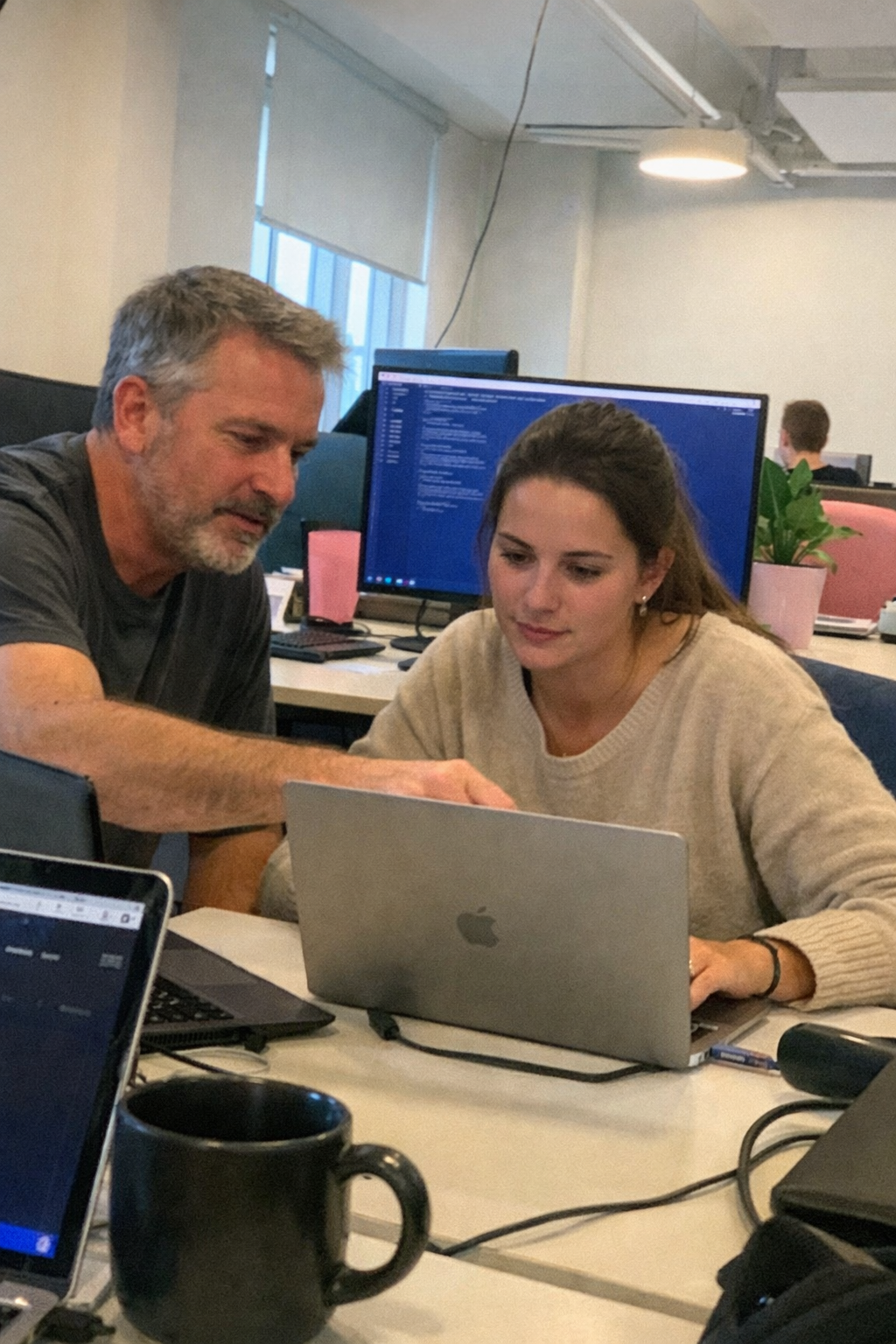 Разработчики и агентства